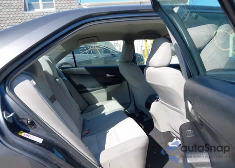 2012 Toyota Camry Le z USA, uszkodzony, nr VIN 4T4BF1FK1CR256393